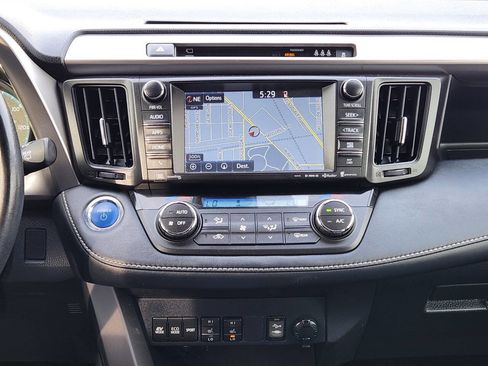 Used 2018 Toyota RAV4 Limited w/ Advanced Technology Package image 17