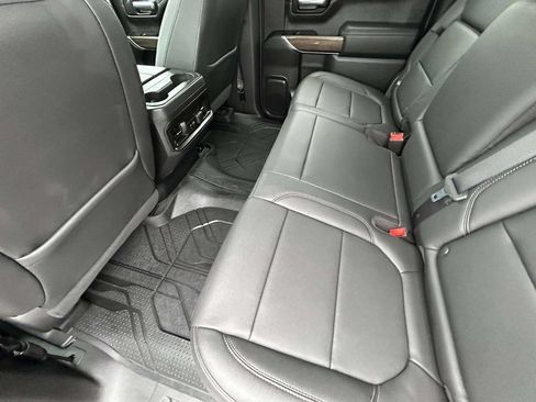Used 2019 Chevrolet Silverado 1500 LT Trail Boss AWD/4WD image 11