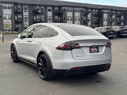 Used 2016 Tesla Model X P90D image 6