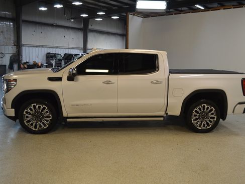 Used 2024 GMC Sierra 1500 Denali Ultimate image 6