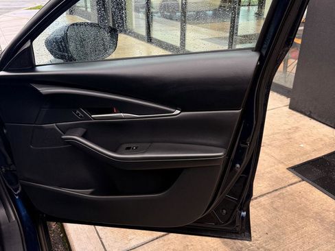 Used 2022 MAZDA CX-30 AWD 2.5 S w/ Select Package image 16