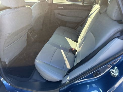 Used 2019 Subaru Outback 2.5i Limited AWD/4WD image 23