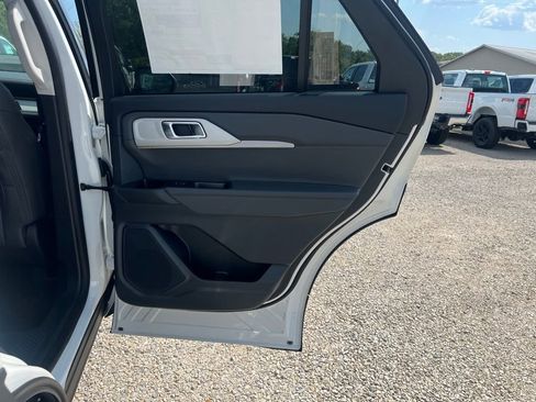 New 2025 Ford Explorer Active w/ Active Comfort Package image 18