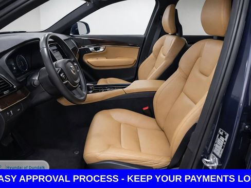 Used 2018 Volvo XC90 T6 Momentum w/ Convenience Package AWD/4WD image 9