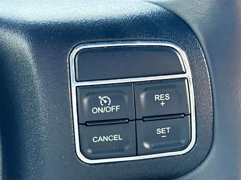 Used 2016 Jeep Wrangler Unlimited Sahara w/ Connectivity Group image 33