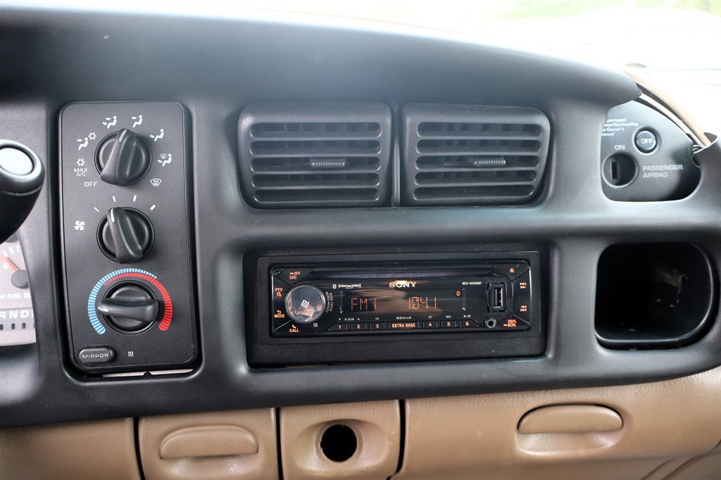 Used 2000 Dodge Ram 2500 Truck 2WD Quad Cab image 32