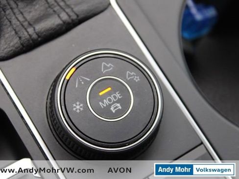 Used 2020 Volkswagen Atlas Cross Sport SE w/ Towing Package image 45