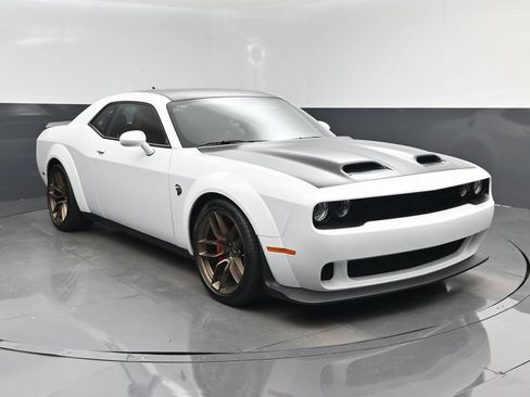 Used 2023 Dodge Challenger SRT Hellcat RWD image 8