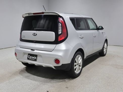 Used 2018 Kia Soul + FWD image 2