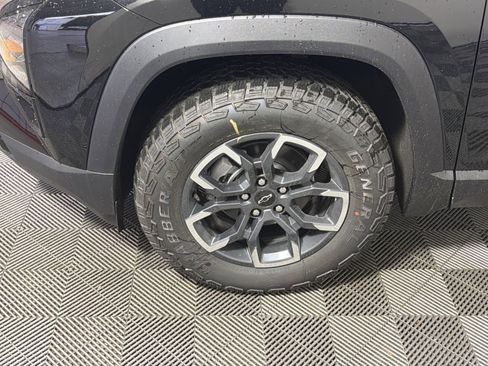 New 2026 Chevrolet Equinox ACTIV w/ Convenience Package III image 12