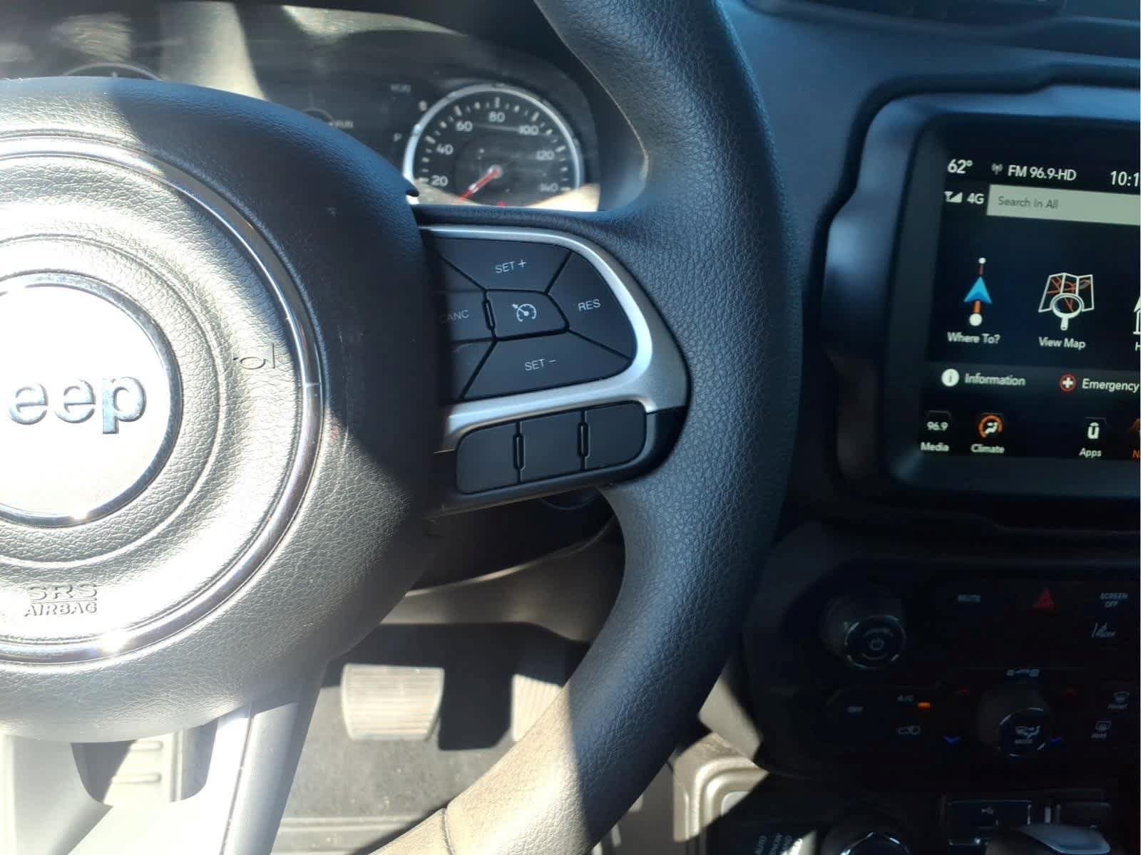 Used 2023 Jeep Renegade Latitude AWD/4WD image 28