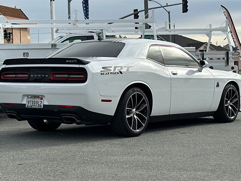 Used 2016 Dodge Challenger R/T Scat Pack image 3
