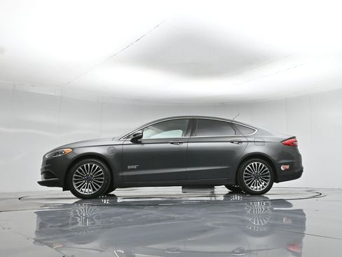 Used 2018 Ford Fusion Energi SE image 8