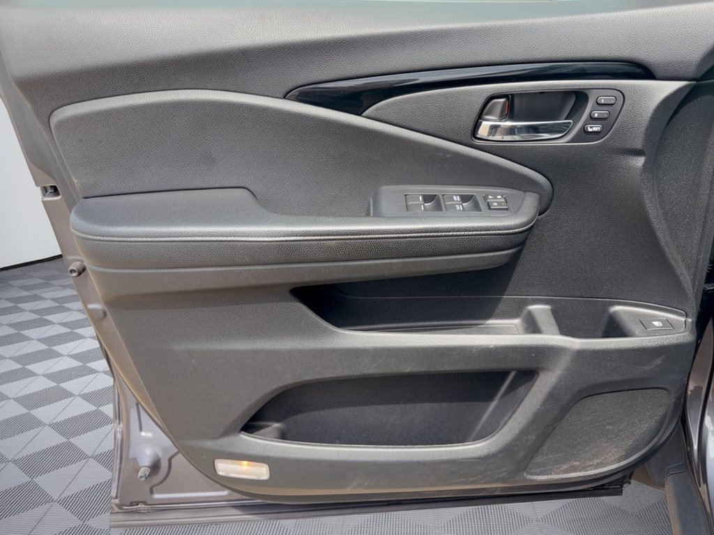 Used 2019 Honda Ridgeline RTL-E image 14