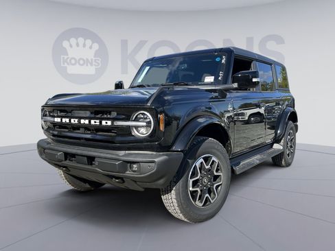 New 2025 Ford Bronco Outer Banks image 1