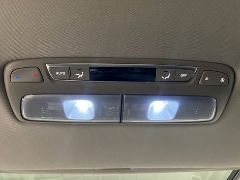 Used 2025 Kia Telluride S image 45