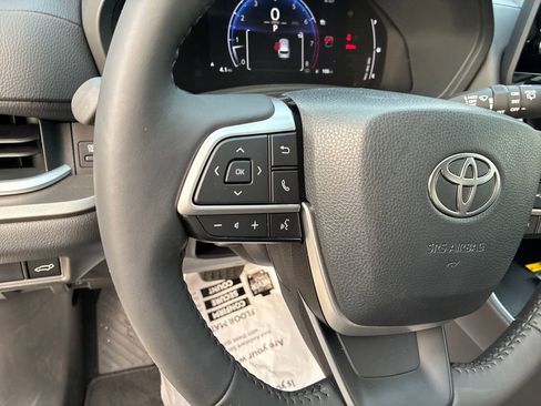 New 2026 Toyota Grand Highlander XLE image 24