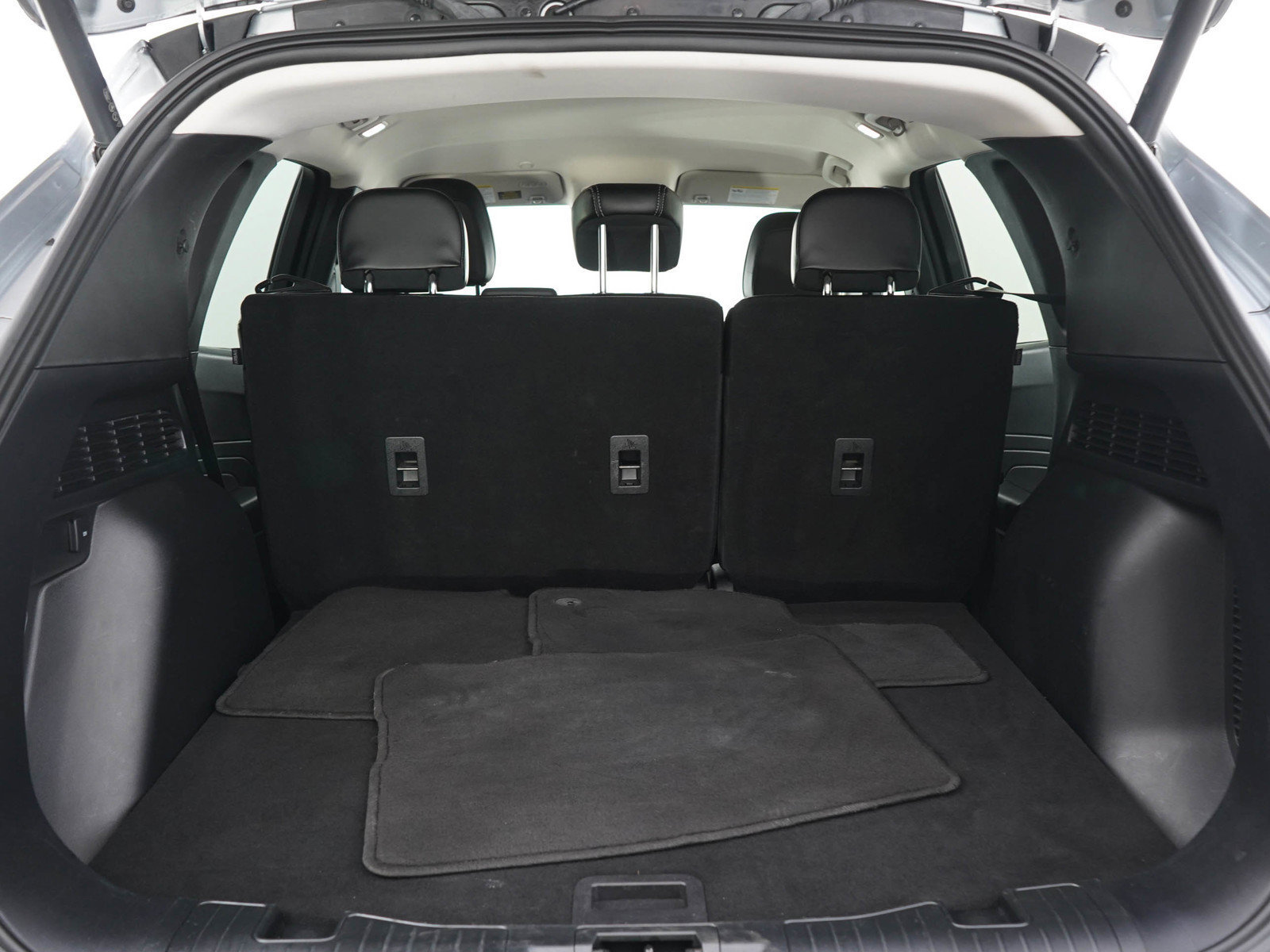 Used 2024 Ford Escape Platinum AWD/4WD image 9