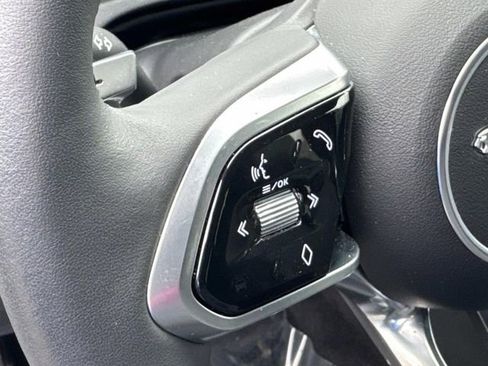 Used 2024 Jaguar E-PACE R-Dynamic SE image 28