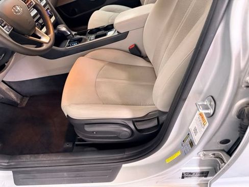 Used 2019 Hyundai Sonata SE FWD image 19