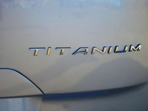 Used 2017 Ford Transit Connect Titanium image 4