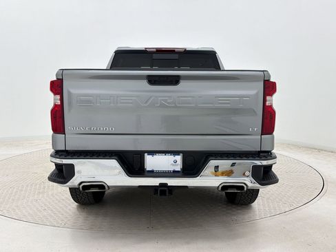 Used 2025 Chevrolet Silverado 1500 LT w/ Z71 Off-Road Package AWD/4WD image 10