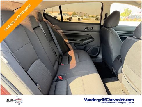 Used 2025 Nissan Altima 2.5 SV FWD image 26