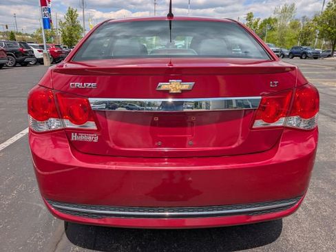 Used 2014 Chevrolet Cruze LT w/ Sun, Sound and Sport Package FWD image 4