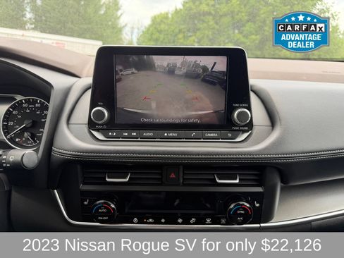Used 2023 Nissan Rogue SV w/ SV Premium B Package AWD/4WD image 11
