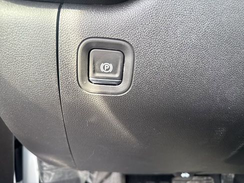 New 2026 Chevrolet Silverado 1500 W/T w/ WT Value Package image 32