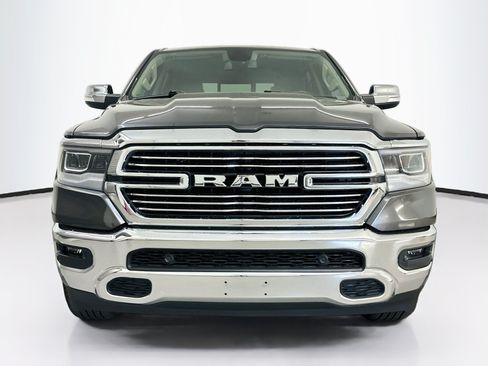 Used 2020 RAM 1500 Laramie AWD/4WD image 2