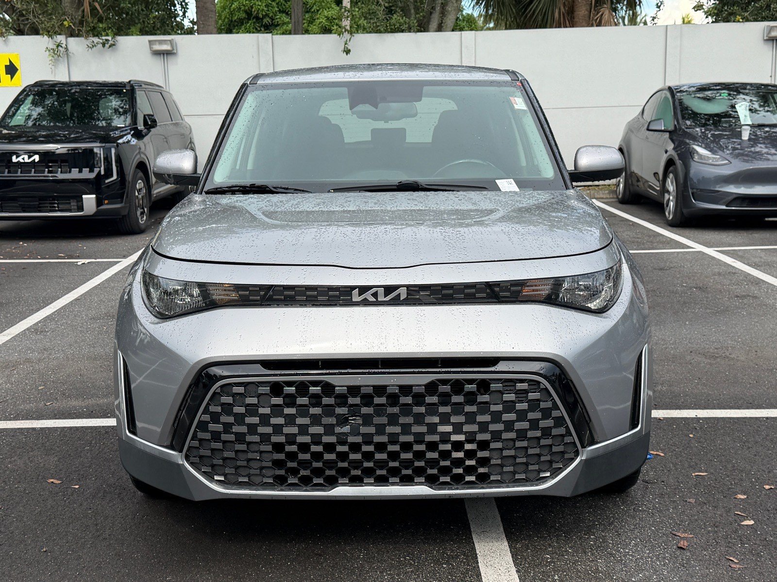 Certified 2023 Kia Soul EX FWD image 2
