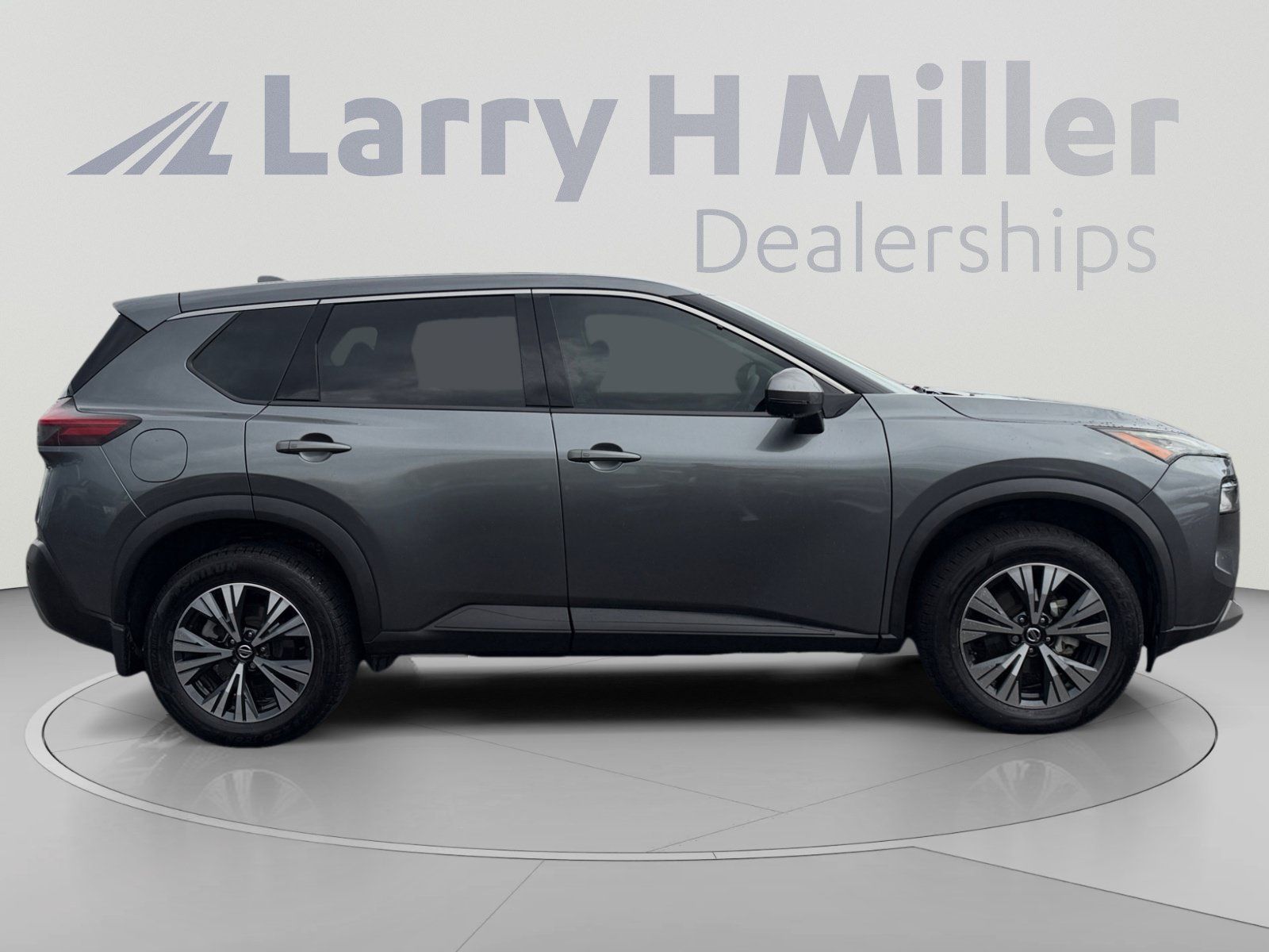 Used 2021 Nissan Rogue SV FWD image 6