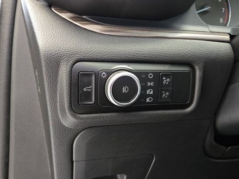 Used 2023 Ford Explorer Limited w/ Equipment Group 301A AWD/4WD image 26