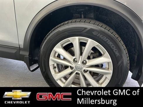 Used 2017 Nissan Rogue Sport S w/ S Appearance Package AWD/4WD image 11