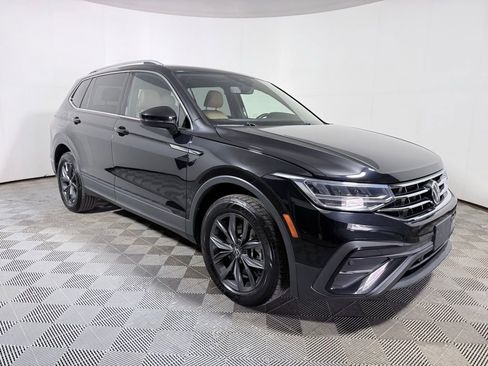 Used 2022 Volkswagen Tiguan SE AWD/4WD image 9