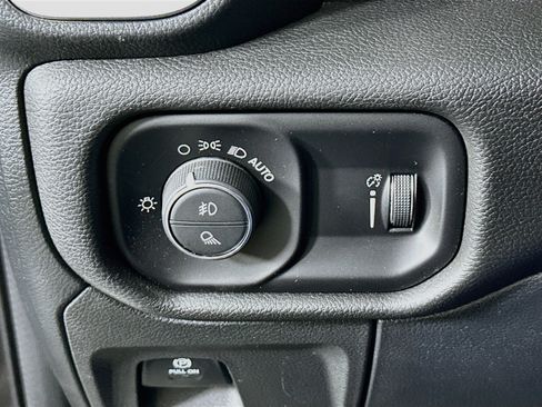 Used 2023 RAM 1500 Big Horn AWD/4WD image 16