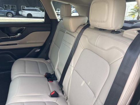 New 2026 Lincoln Corsair Premiere image 14