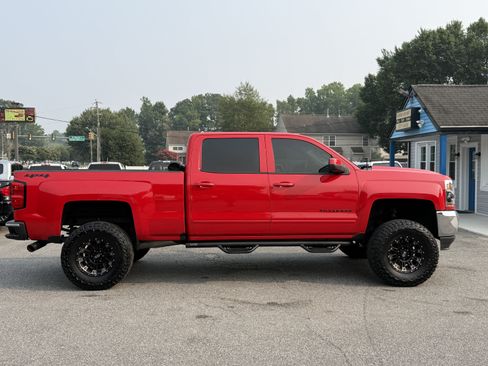 Used 2017 Chevrolet Silverado 1500 LT w/ All Star Edition AWD/4WD image 4