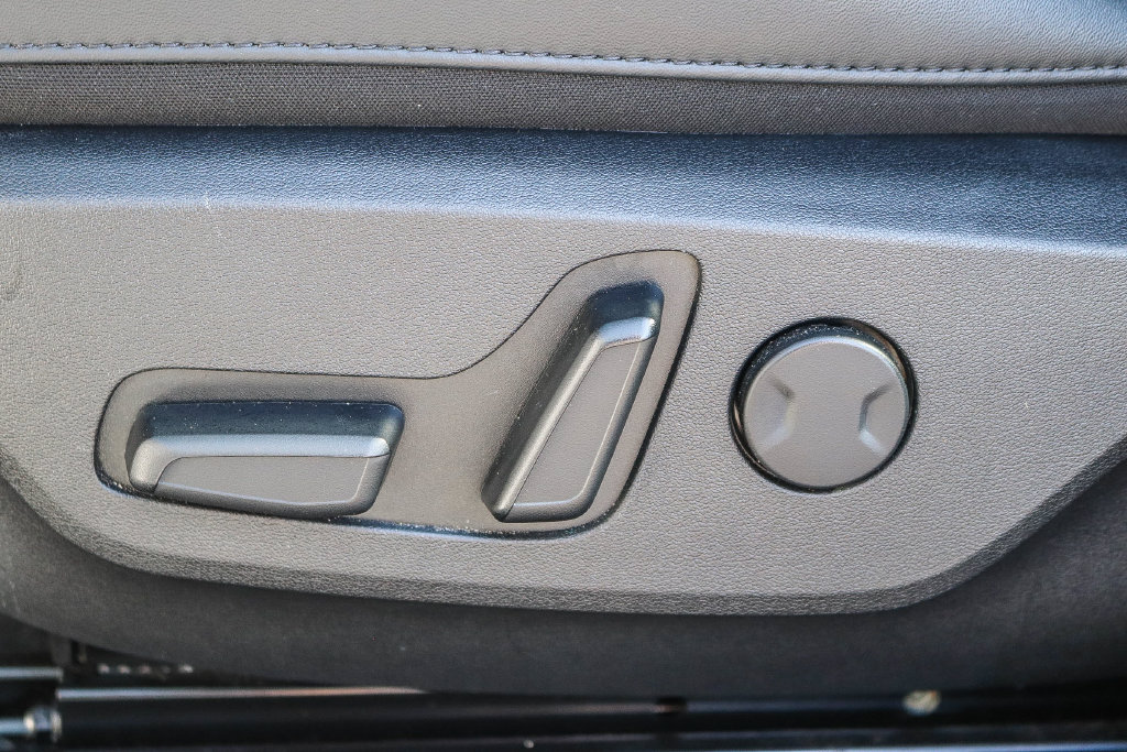 Certified 2025 Kia EV6 Wind RWD image 20