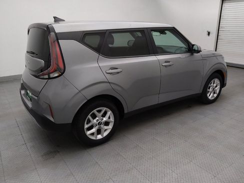 Used 2023 Kia Soul LX w/ Option Group 015 FWD image 10