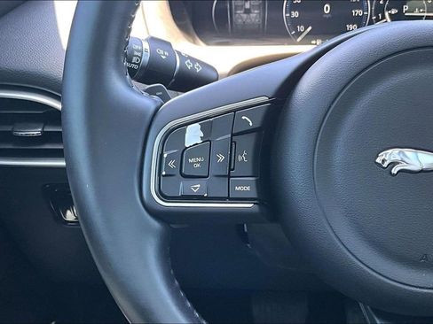 Used 2017 Jaguar F-PACE Prestige AWD/4WD image 9