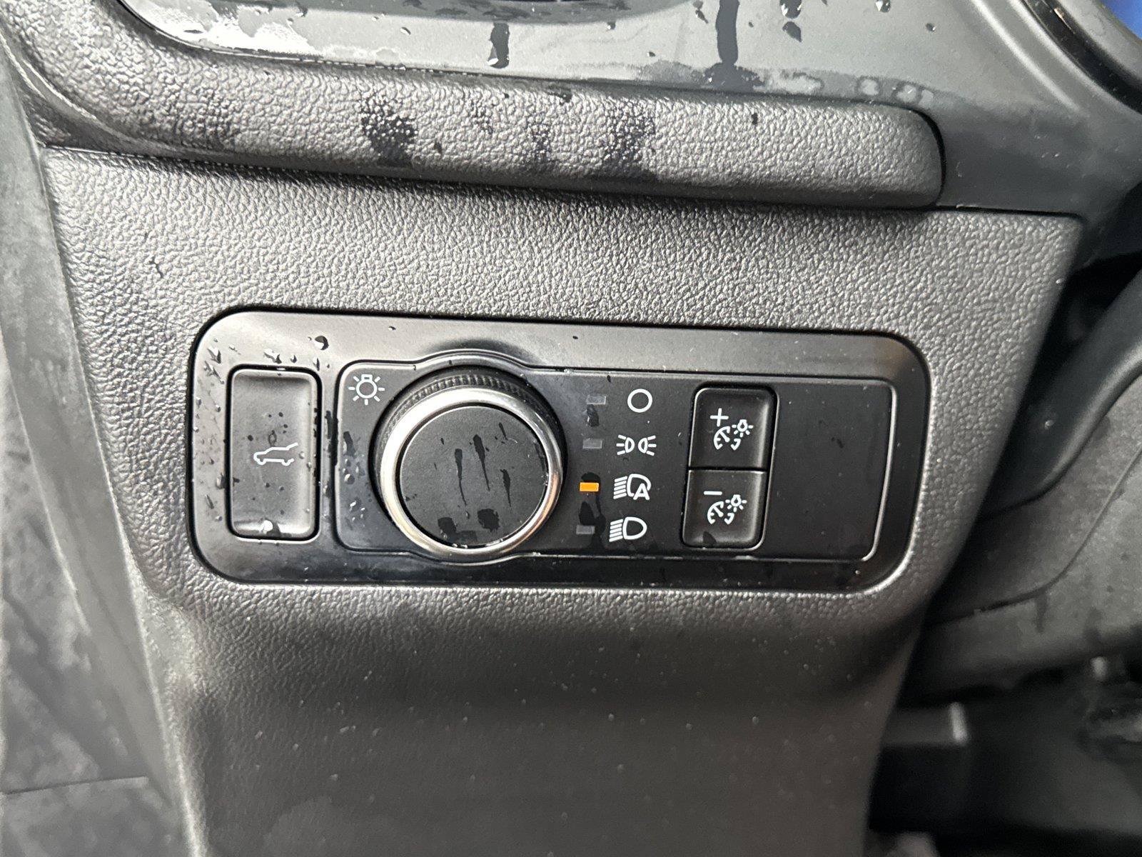 Used 2023 Ford Escape ST-Line w/ Tech Pack #1 FWD image 18