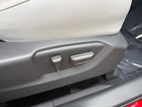 Used 2024 Mitsubishi Eclipse Cross SEL image 24