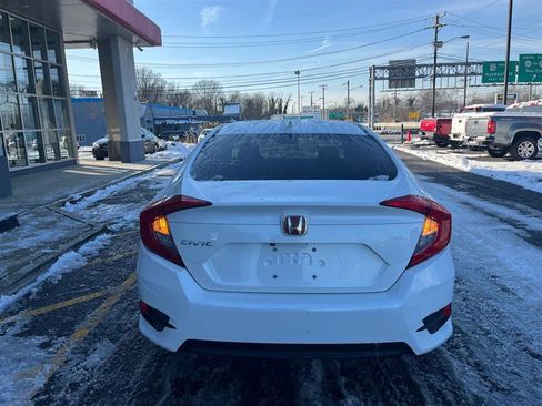 Used 2017 Honda Civic EX image 6