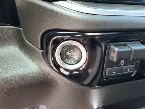 Used 2023 Chevrolet Silverado 1500 High Country image 25