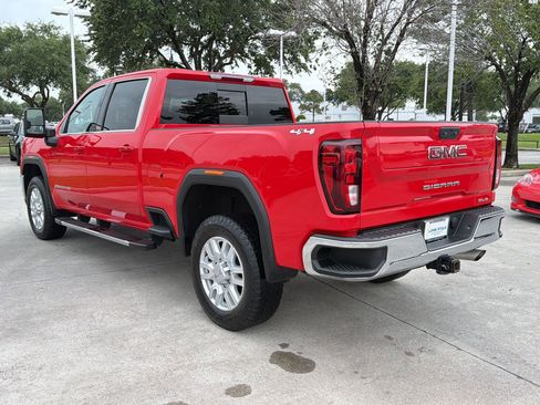 Certified 2022 GMC Sierra 2500 SLE w/ SLE Convenience Package AWD/4WD image 3