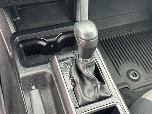 Used 2020 Toyota Tacoma TRD Sport image 29