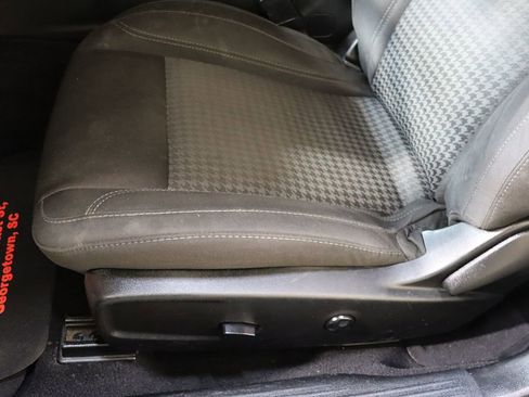 Used 2020 Dodge Challenger SXT w/ Driver Convenience Group image 30