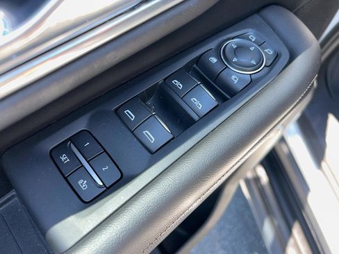 Used 2021 Chevrolet Tahoe Premier RWD image 12